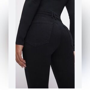 Good American Women’s Skinny Jeans in Black